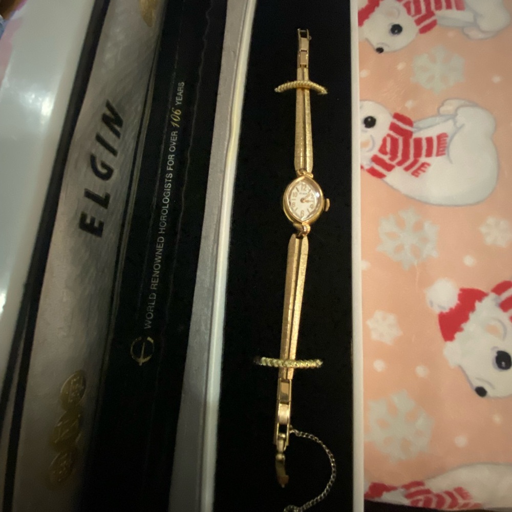Elgin Gold Watch - Picture 4 of 8